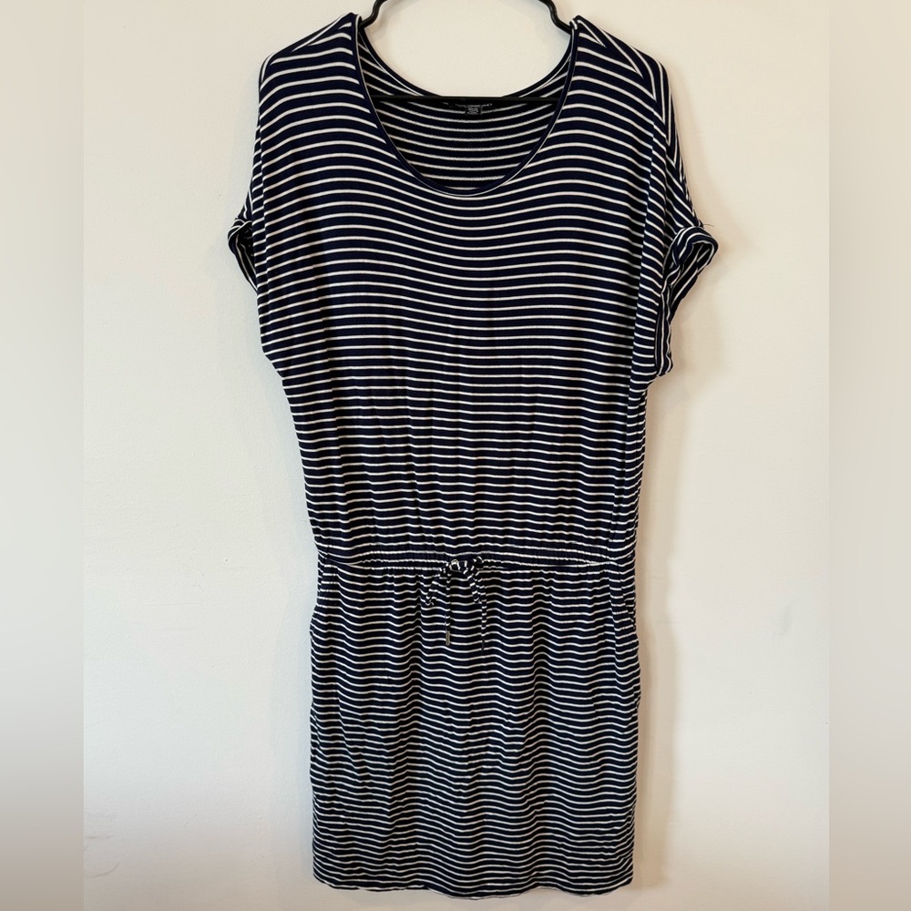 Hilary Radley Navy & White Striped T-Shirt Dress Tie Waist Pockets Size Medium